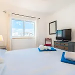 Ocean Front T1 公寓